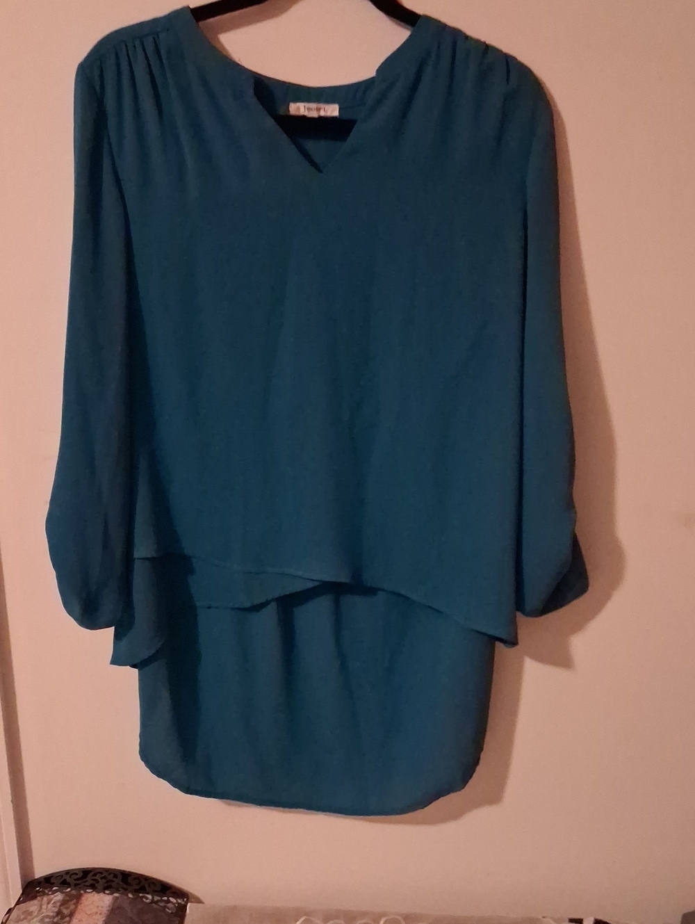JODIFL Teal Layered V-Neck Long Sleeve Tunic Blouse